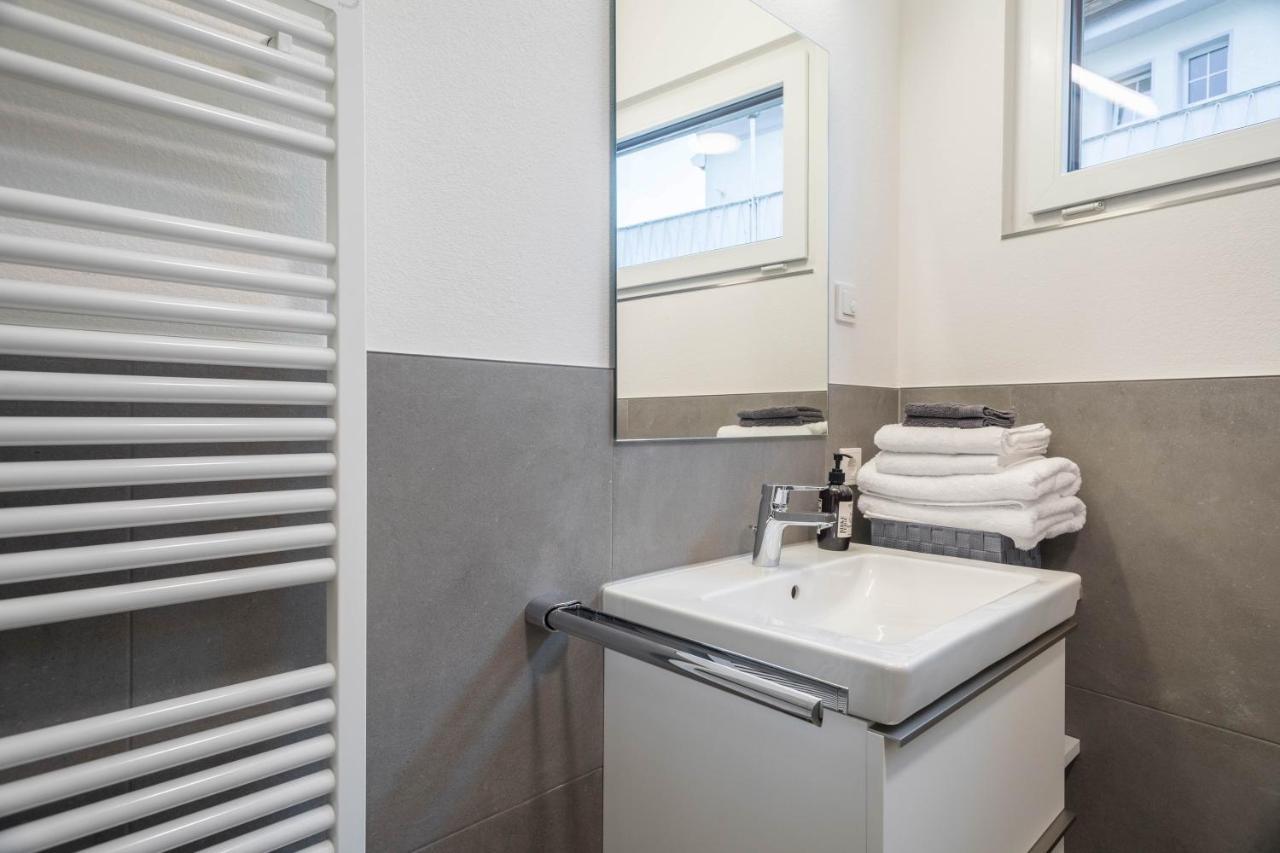 Montfort Apartment *